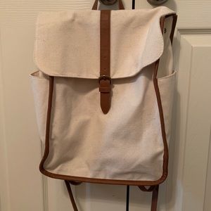 Universal Thread canvas backpack